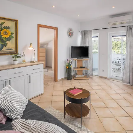 One-bedroom In * Musalez