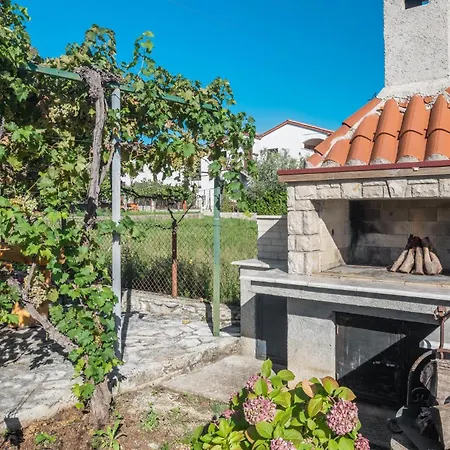 Апартаменты One-bedroom In Musalez