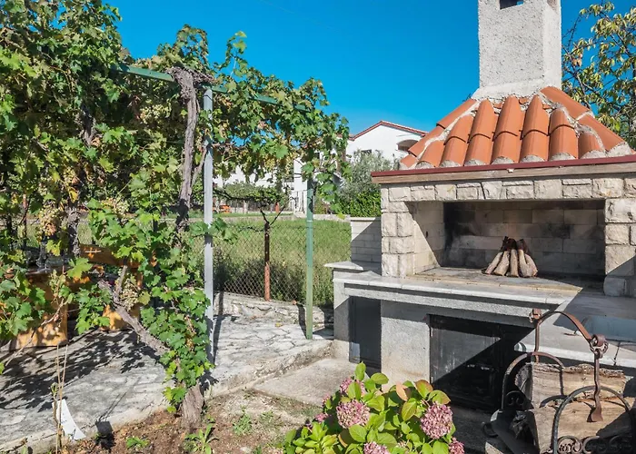 Lejlighed One-bedroom In Musalez