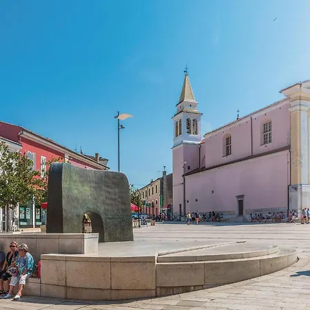 Daire One-bedroom In Musalez