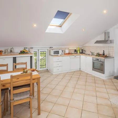 Gorgeous In With Kitchen Musalez